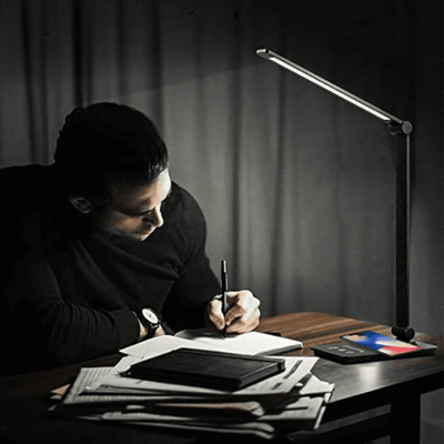 ModernGlow - Wireless Charging LED Desk Lamp with Touch Control