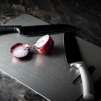 Titanium Cutting Board – Antibacterial & Knife-Friendly Design