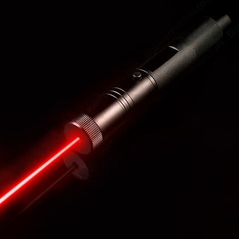 Rechargeable laser pointer with long range for outdoor use