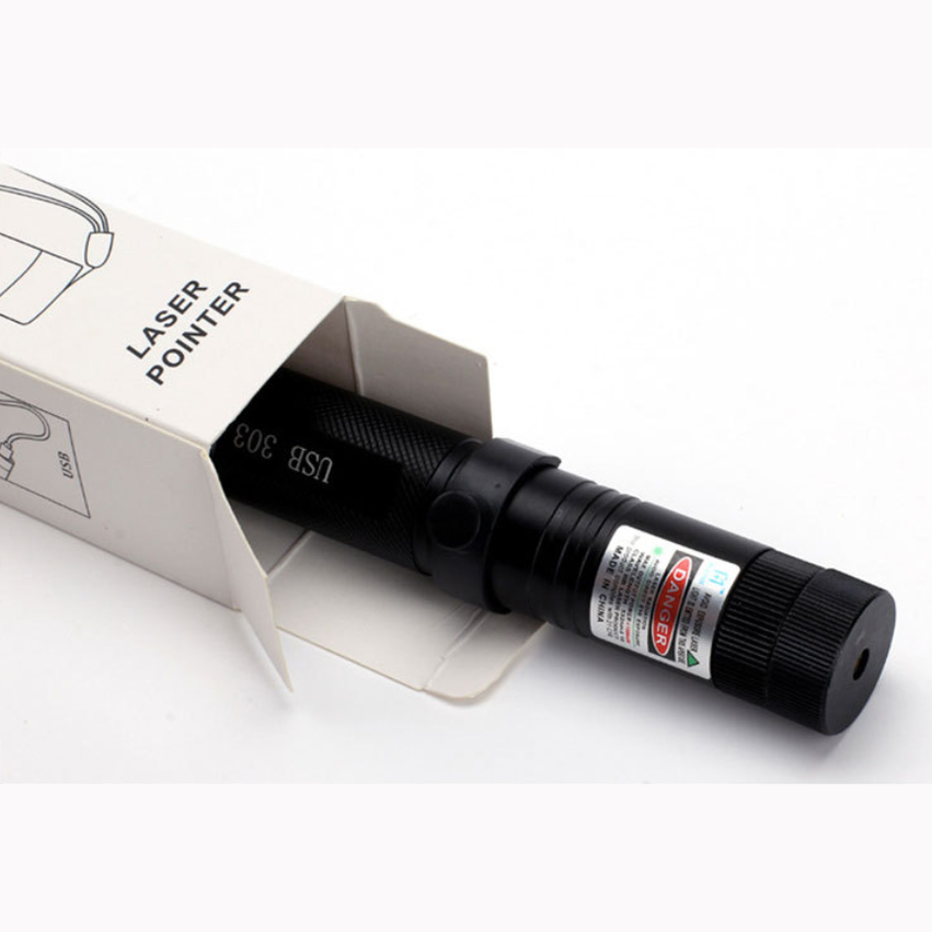 Rechargeable laser pointer with long range for outdoor use