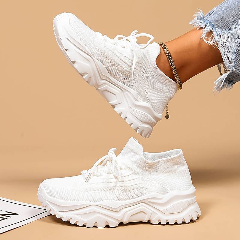 Orthopedic shoes for women | Comfortable shoes with additional support for the feet